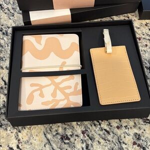 Typo Off The Grid abstract foliage Beige & Cream passport and luggage tag set